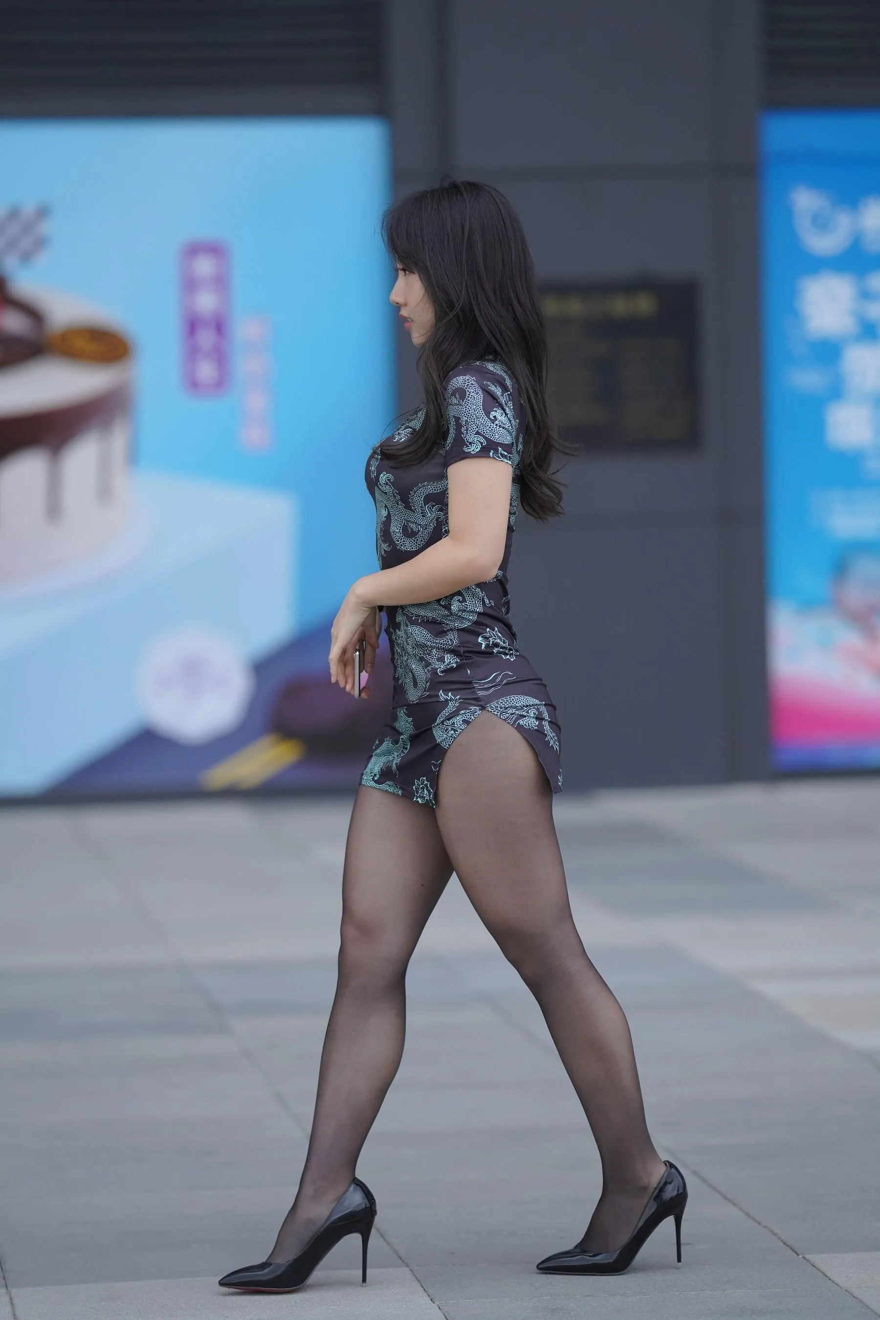 [魔镜街拍] NO.106 性感的黑丝改良旗袍少妇 [382P]插图9